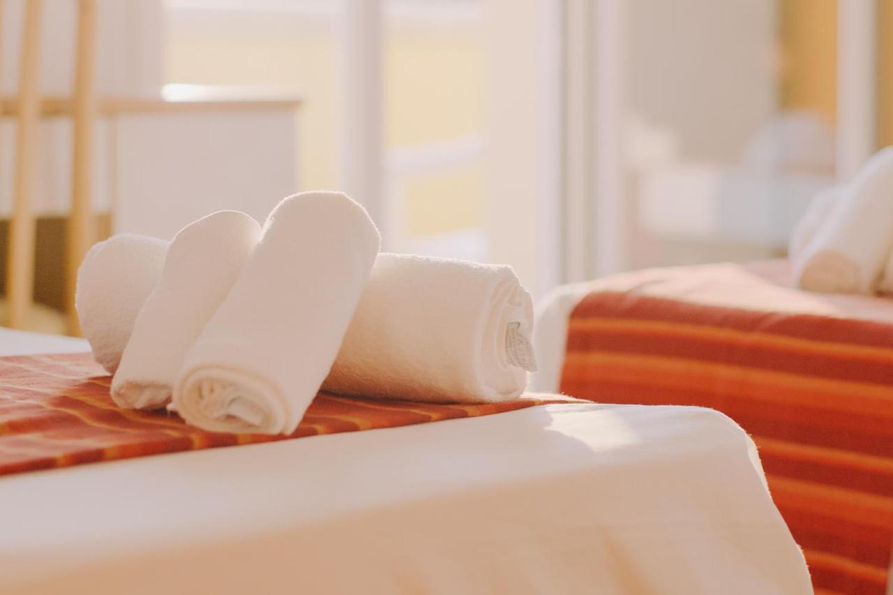 Hotel Beverly Rimini Bagian luar foto